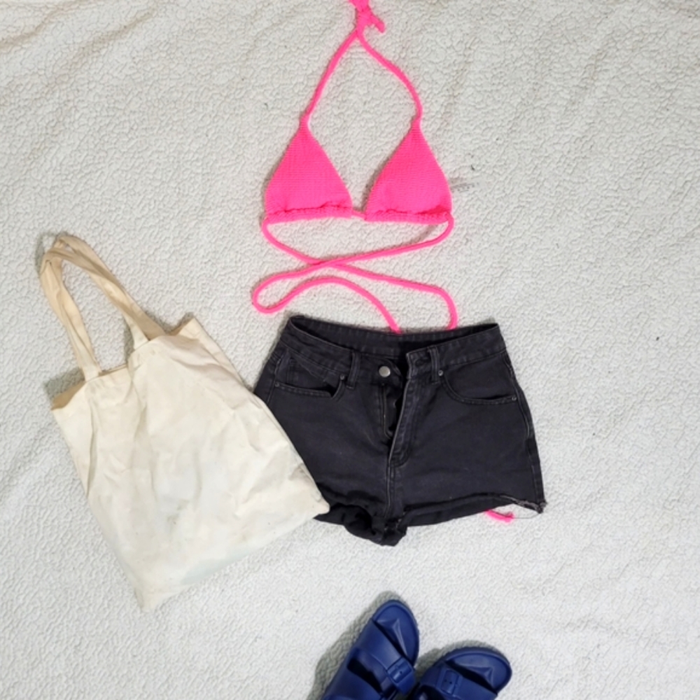 black jean shorts, size xs